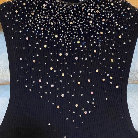 Carlisle Sleeveless Sweater - Picture 2 of 4